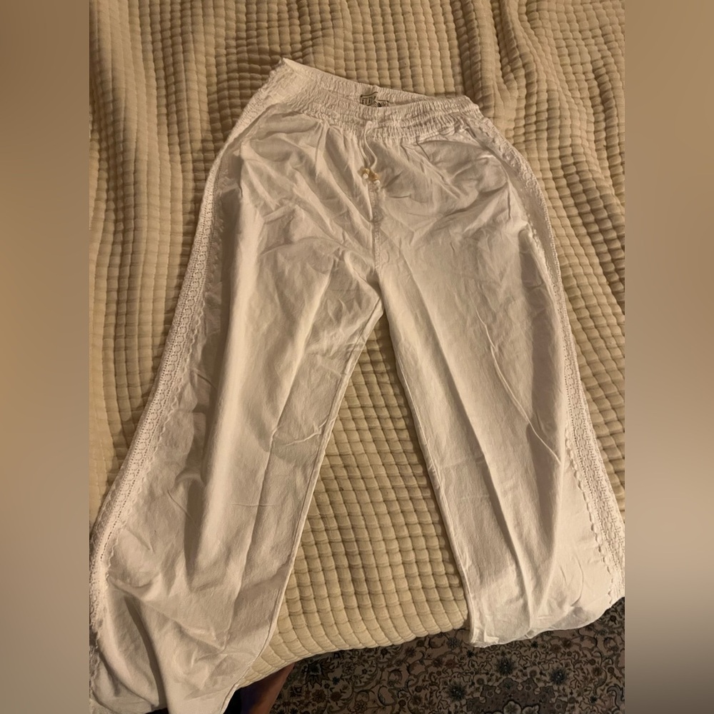 Seaspice White Resort Wear linen pants with crochet trim